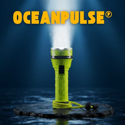 OceanPulse® Linterna Acuática Recargable con Cierre Hermético